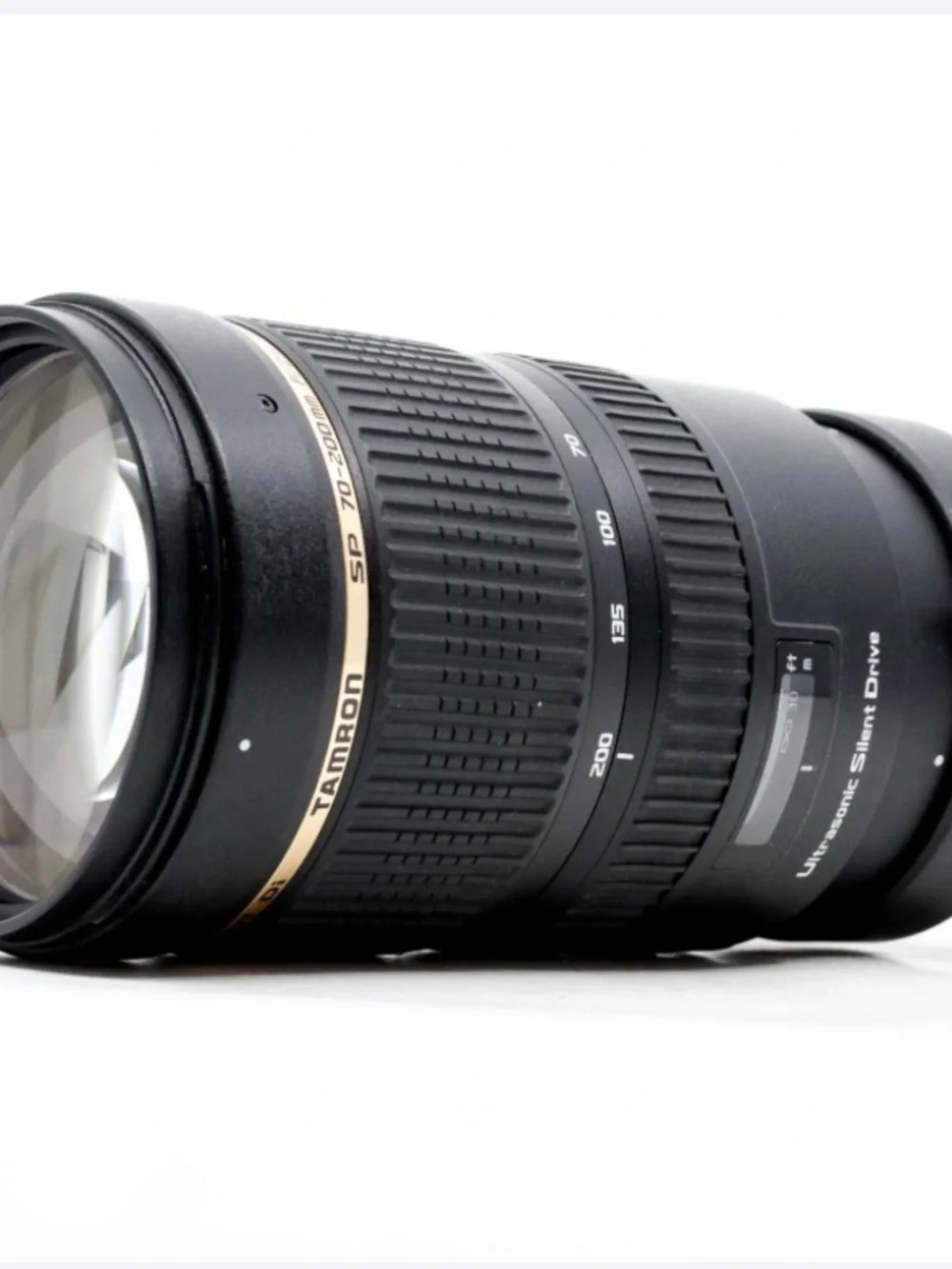 Tamron 70-200mm lens f/2.8 for canon ef mount Telephoto Zoom Lens - $800++ value